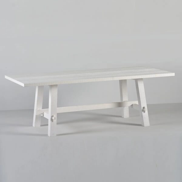 table à manger personnalisable MARATEA, avec plateau et pied en bois de conifères, finition bois blanc.