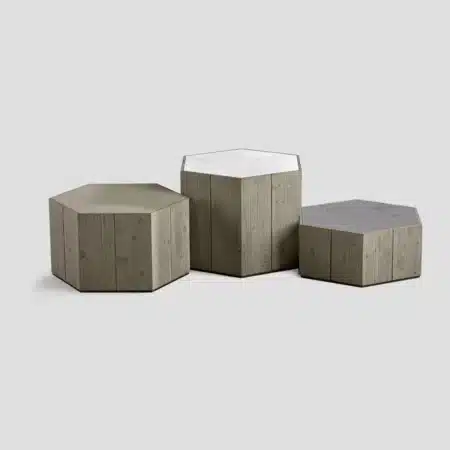 tables basses hexagonales en bois massif et céramique, finition Forest