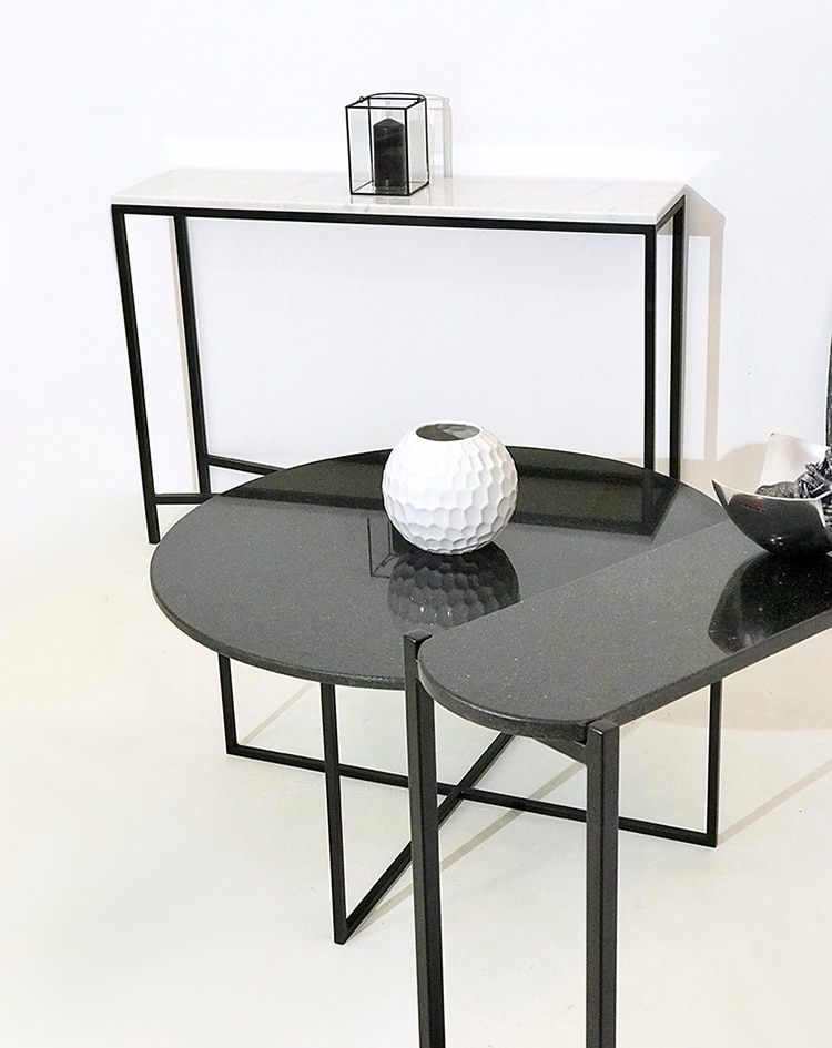 meubles avec plateau en marbre ou granit et métal : ronds, ovales, rectangulaires
