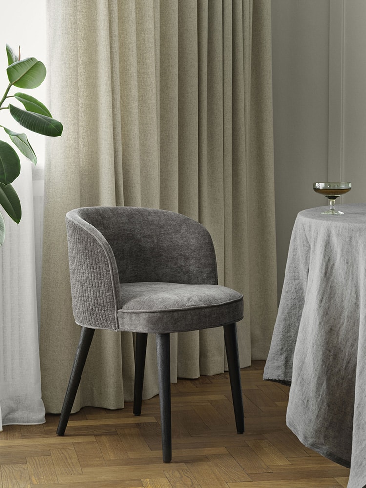 chaise de salle à manger en velours gris avec dossier arrondi confortable