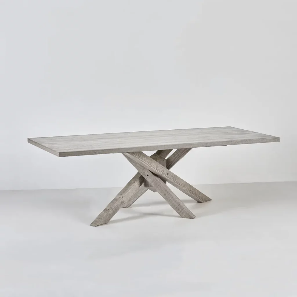 table à manger haut de gamme, en bois massif, pieds croisés design original, finition Forest.